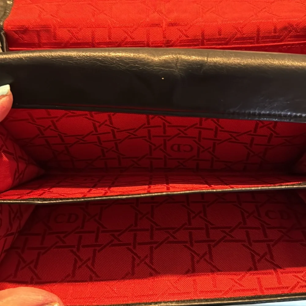 ❤️‍🔥❤️‍🔥❤️‍🔥Christian Dior Gorgeous Black Leather Wallet ❤️‍🔥❤️‍🔥❤️‍🔥